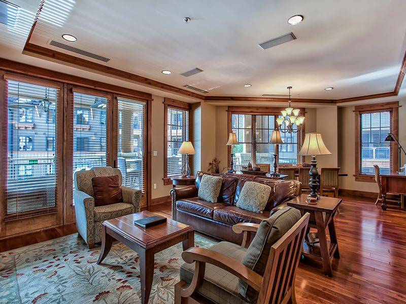 Truckee, CA 96161-4253,8001 Northstar Drive #8214 NY Week