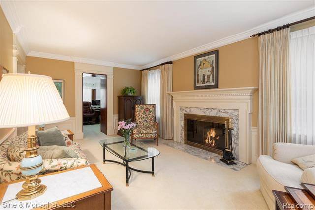 Grosse Pointe Woods, MI 48236,1747 LITTLESTONE