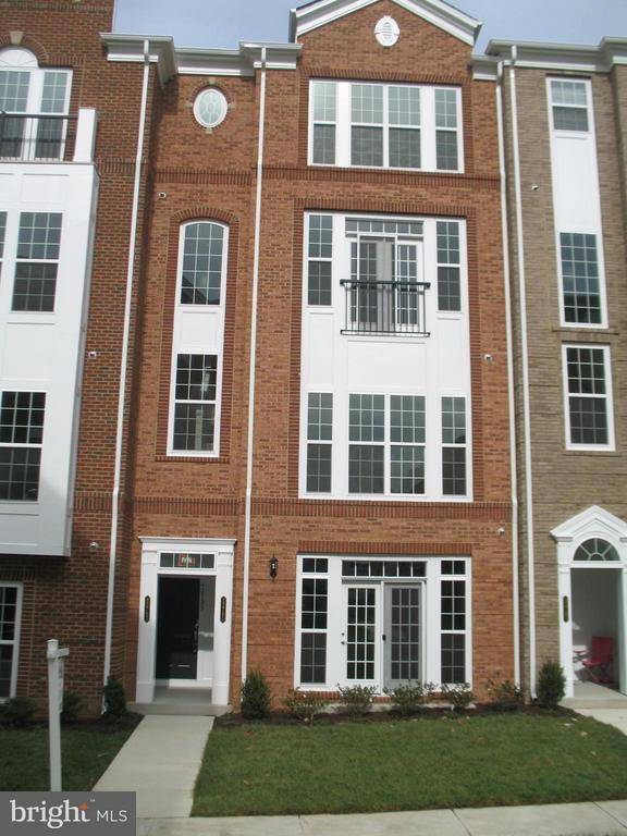 Ashburn, VA 20147,42779 BURRELL SQ