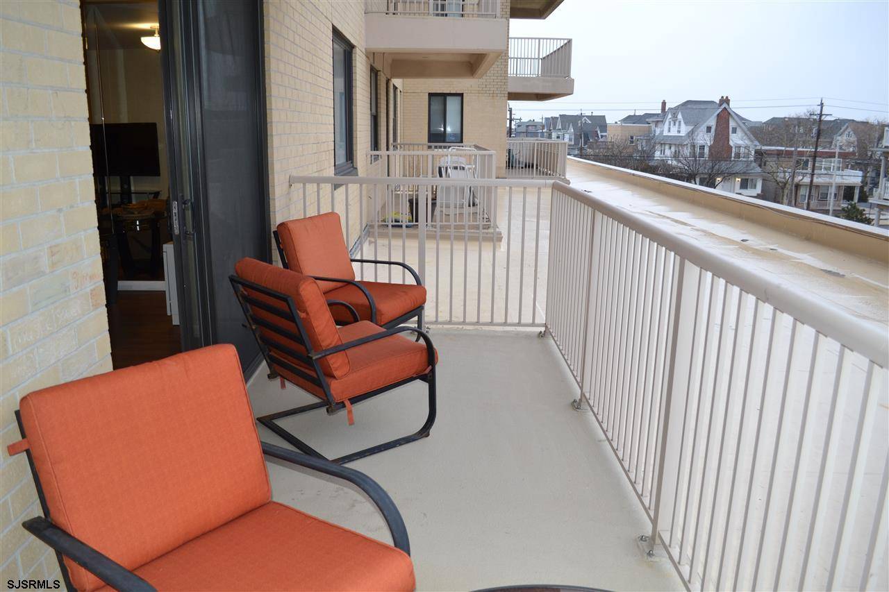 Ventnor, NJ 08406,5000 Boardwalk #108