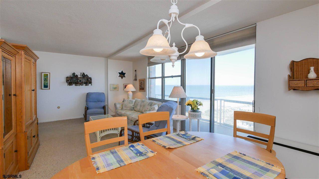 Ventnor, NJ 08406,4800 Boardwalk #1107