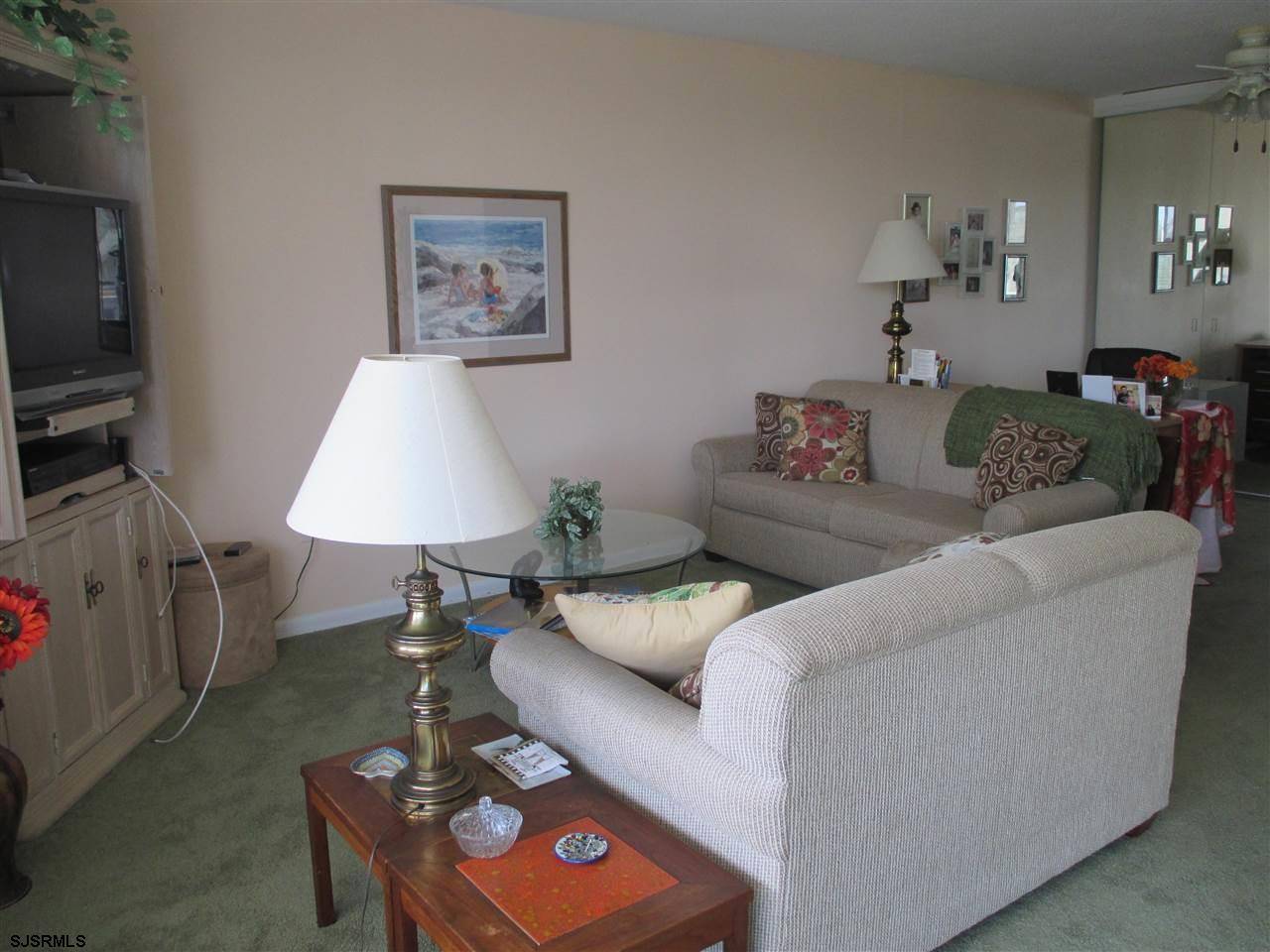 Ventnor, NJ 08406,4800 Boardwalk #306