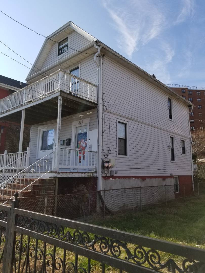 Arverne, NY 11692,309 Beach 70th. Str.