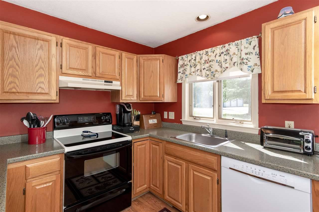Ashland, NH 03217,16 Circle DR #56
