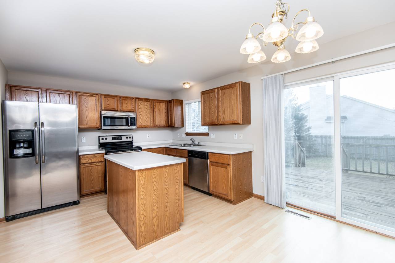 Waukesha, WI 53186,1919 Springview Ct