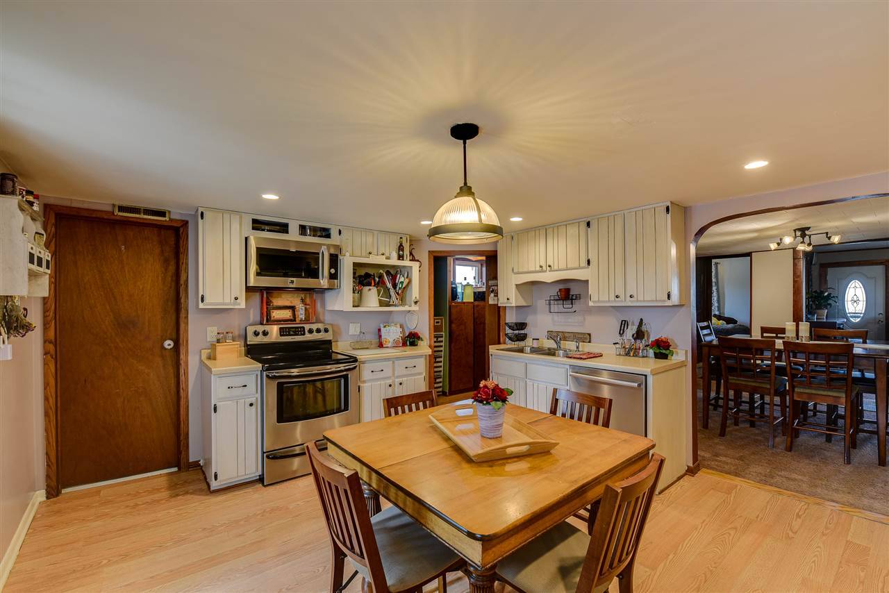 Columbus, WI 53925,W862 Hall Rd