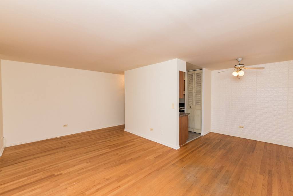 Chicago, IL 60657,3160 N Cambridge, Unit 403