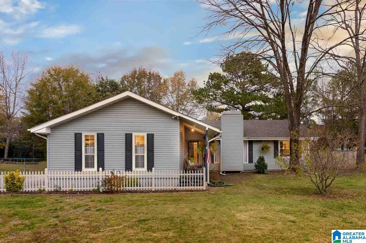 Alabaster, AL 35007,214 MEADOWLARK DR