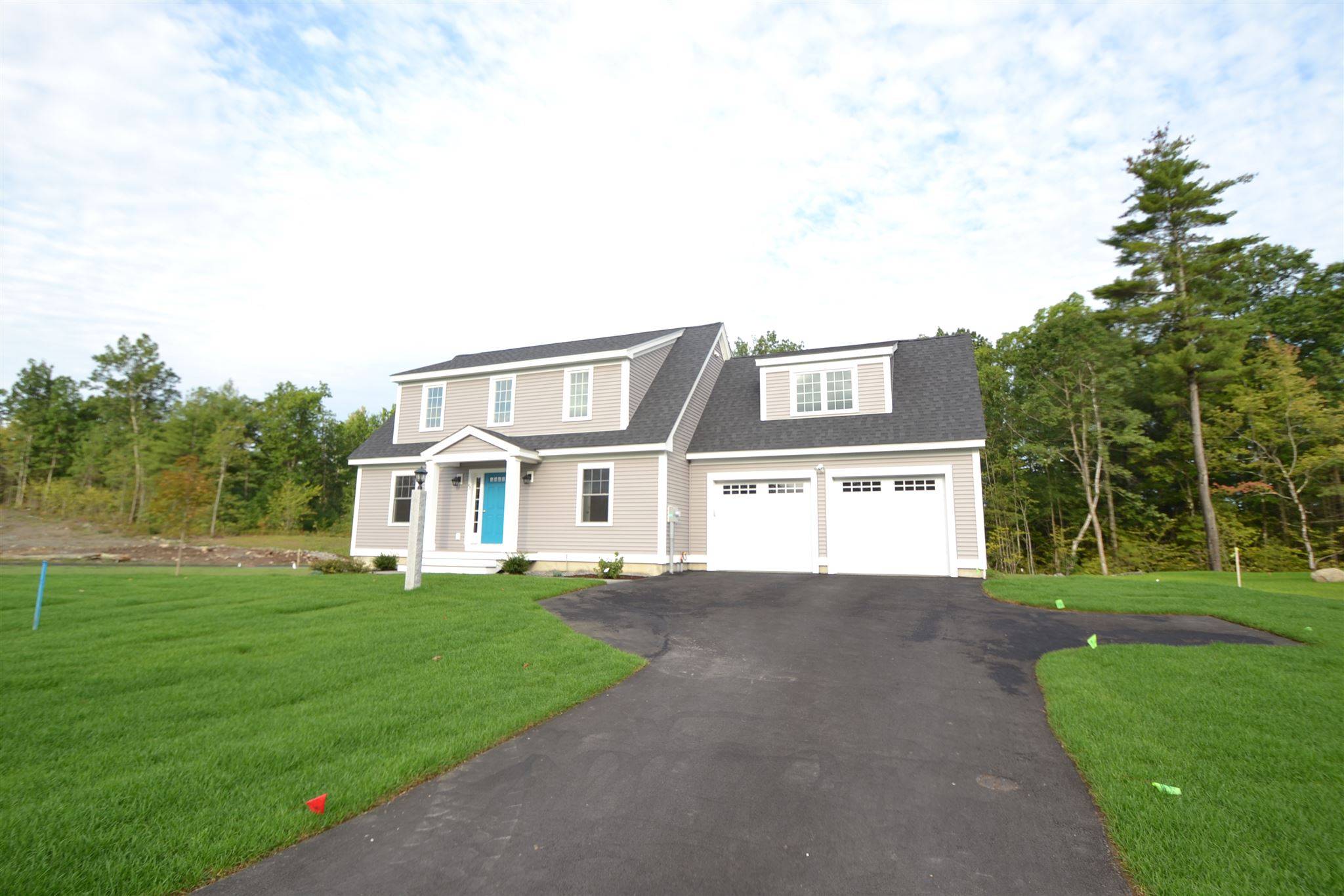 Londonderry, NH 03053,42 Clover LN #60