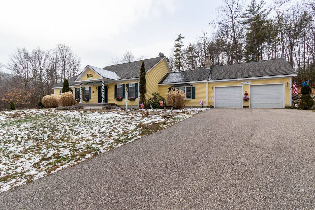 Moultonborough, NH 03254,11 Abenaki LN