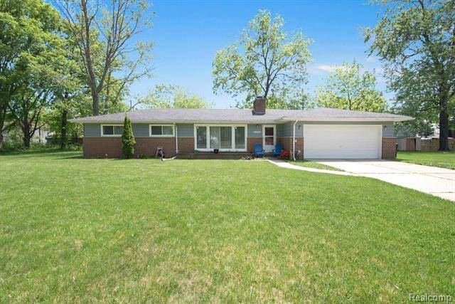 Southfield, MI 48076,21599 S TULLER CRT