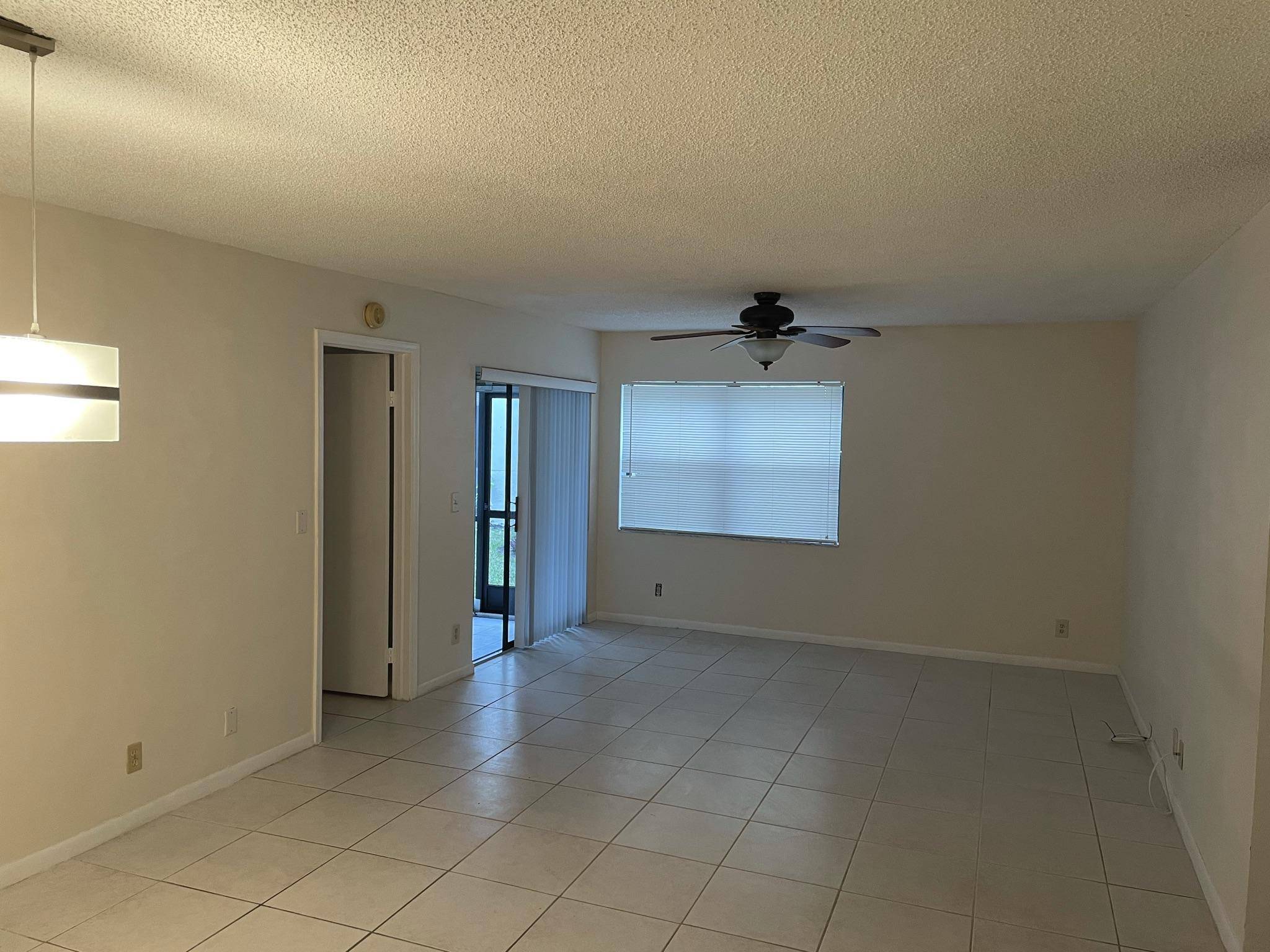 Lake Worth, FL 33467,7609 Tahiti LN 104