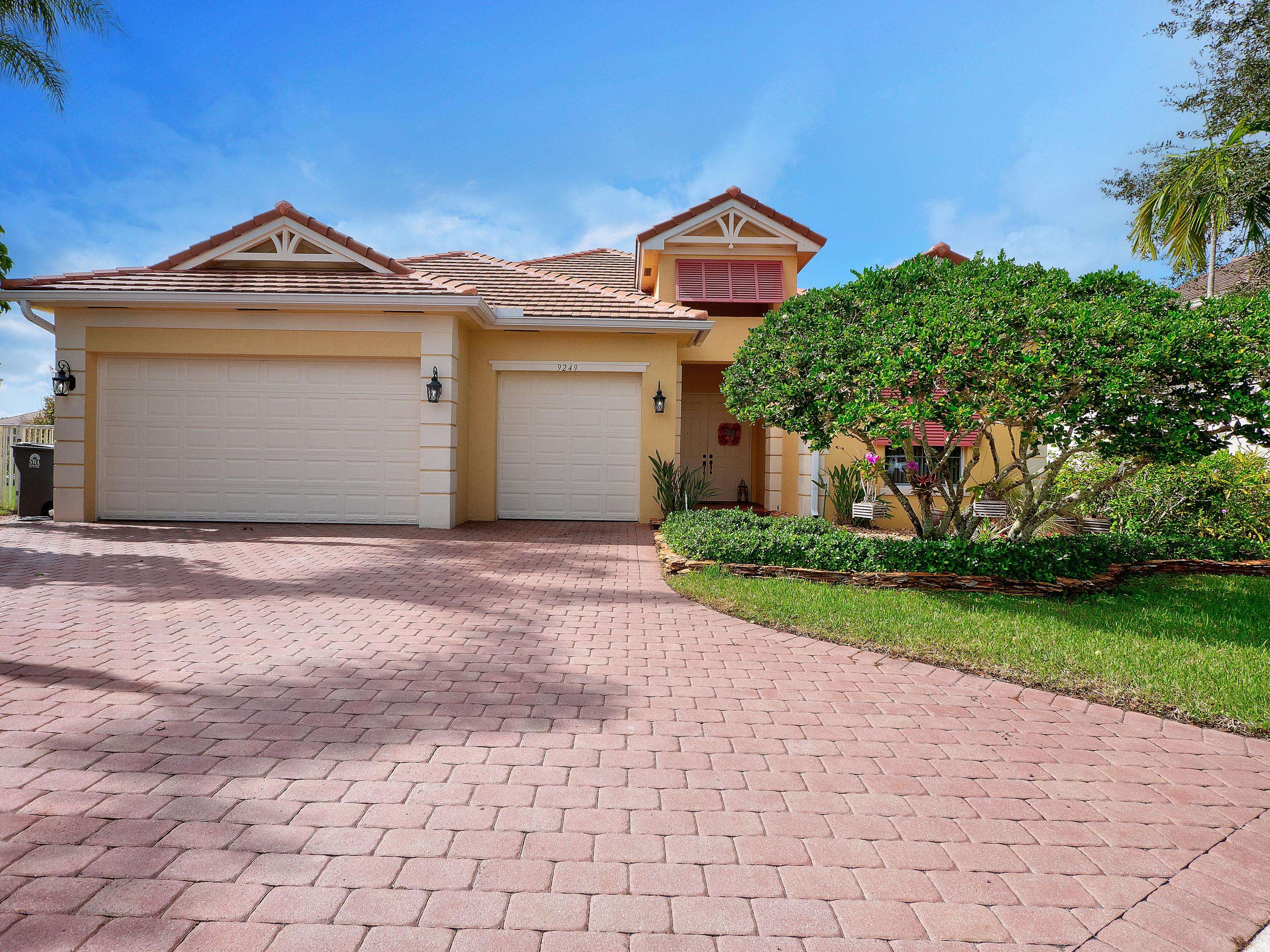 Royal Palm Beach, FL 33411,9249 Madewood CT