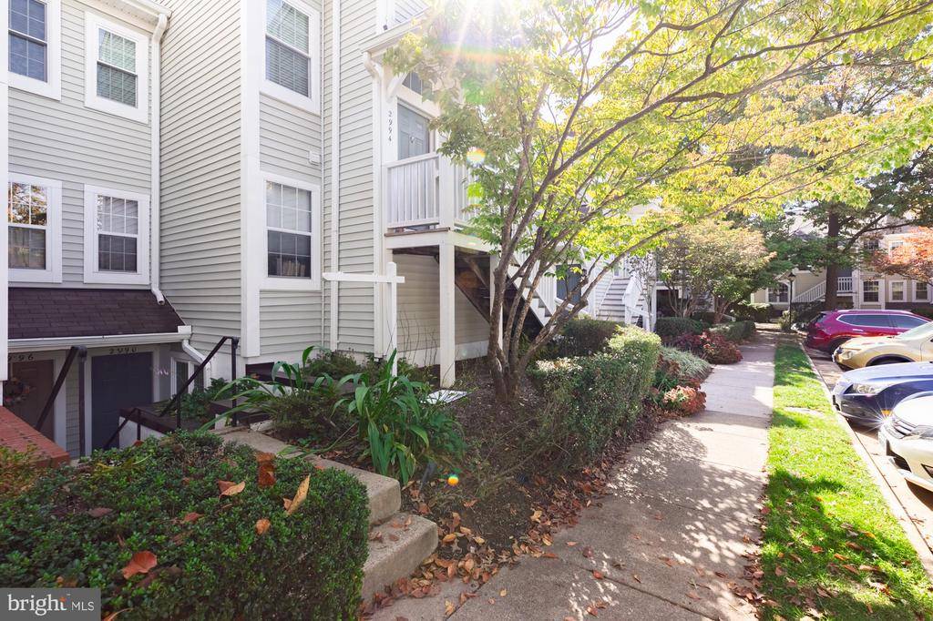 Falls Church, VA 22042,2990 YARLING CT