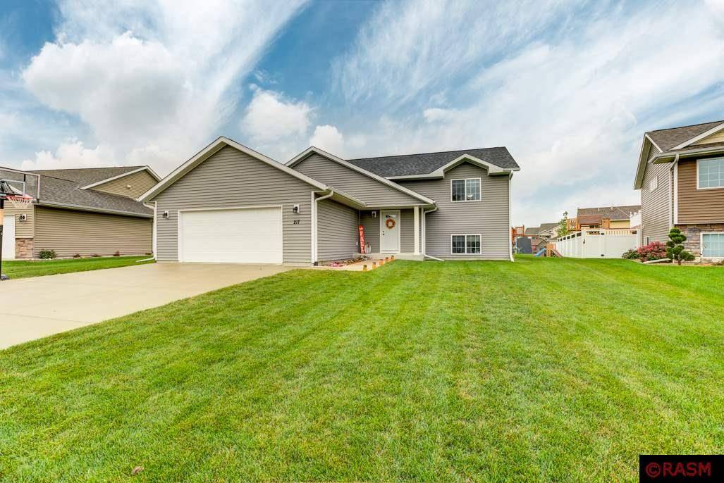 Mankato, MN 56001,217 Harbor Hill Drive