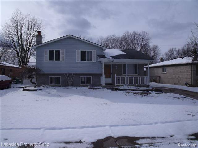 Harrison Township, MI 48045,39587 Chart St