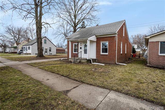 Roseville, MI 48066,28681 PINEHURST ST