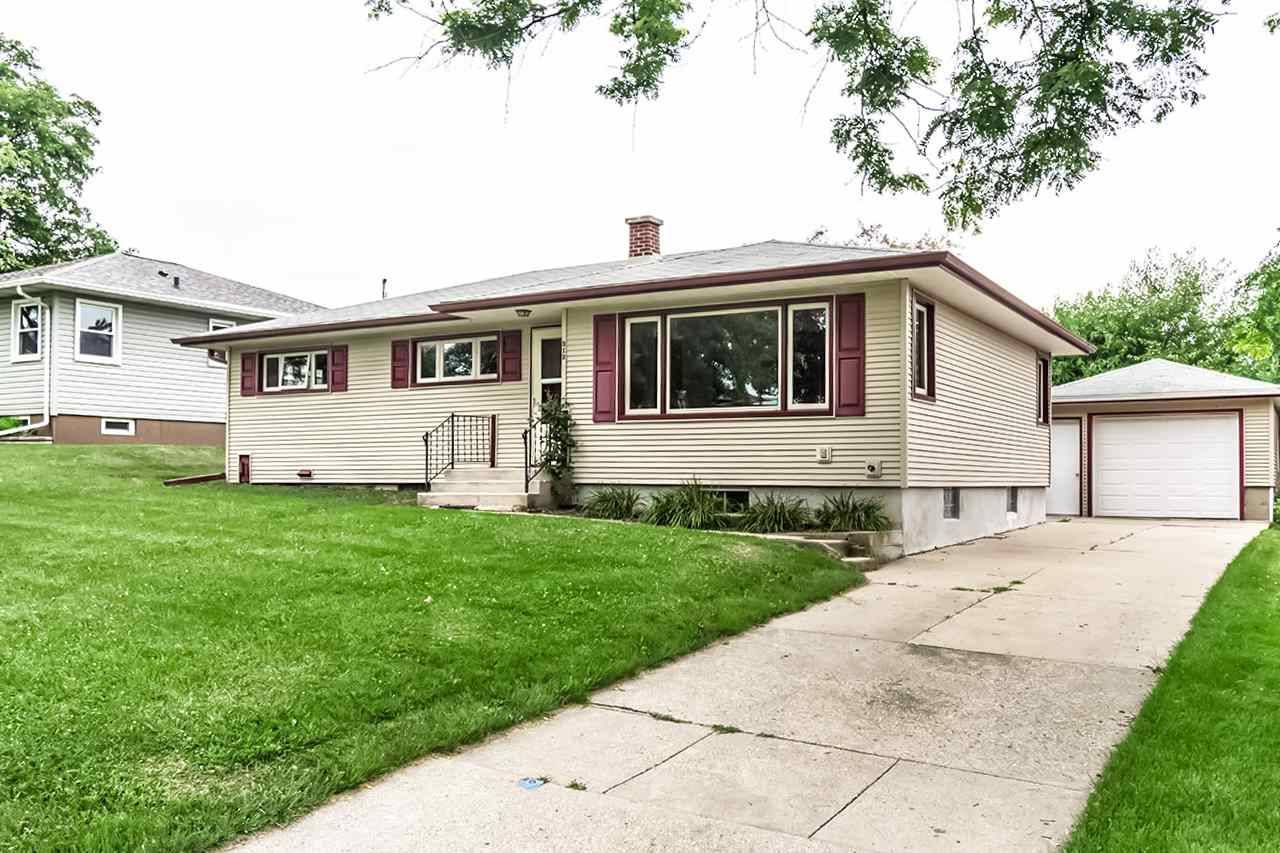 New Glarus, WI 53574,312 13th Ave