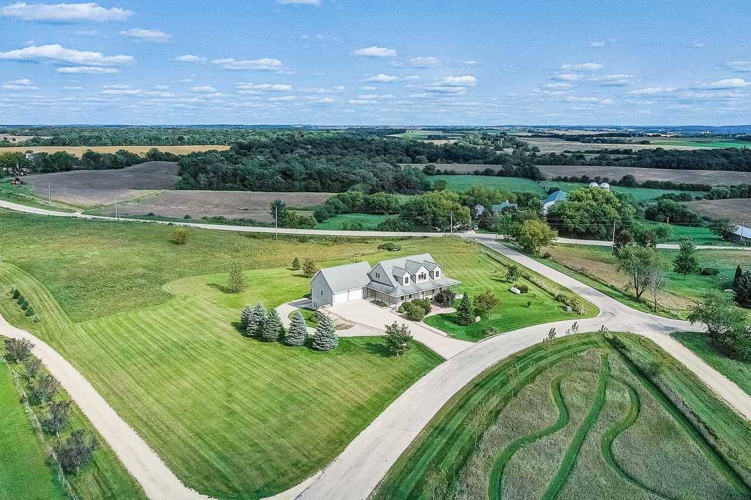 New Glarus, WI 53574,N7418 High Prairie Ln