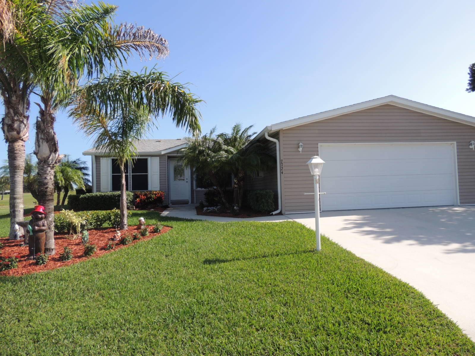 Port Saint Lucie, FL 34952,7724 Mcclintock WAY