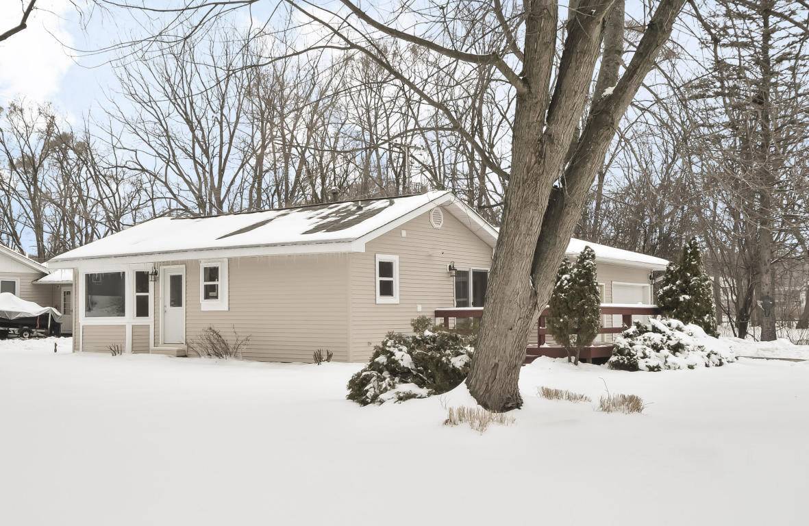 Twin Lakes, WI 53181,562 Gatewood Dr