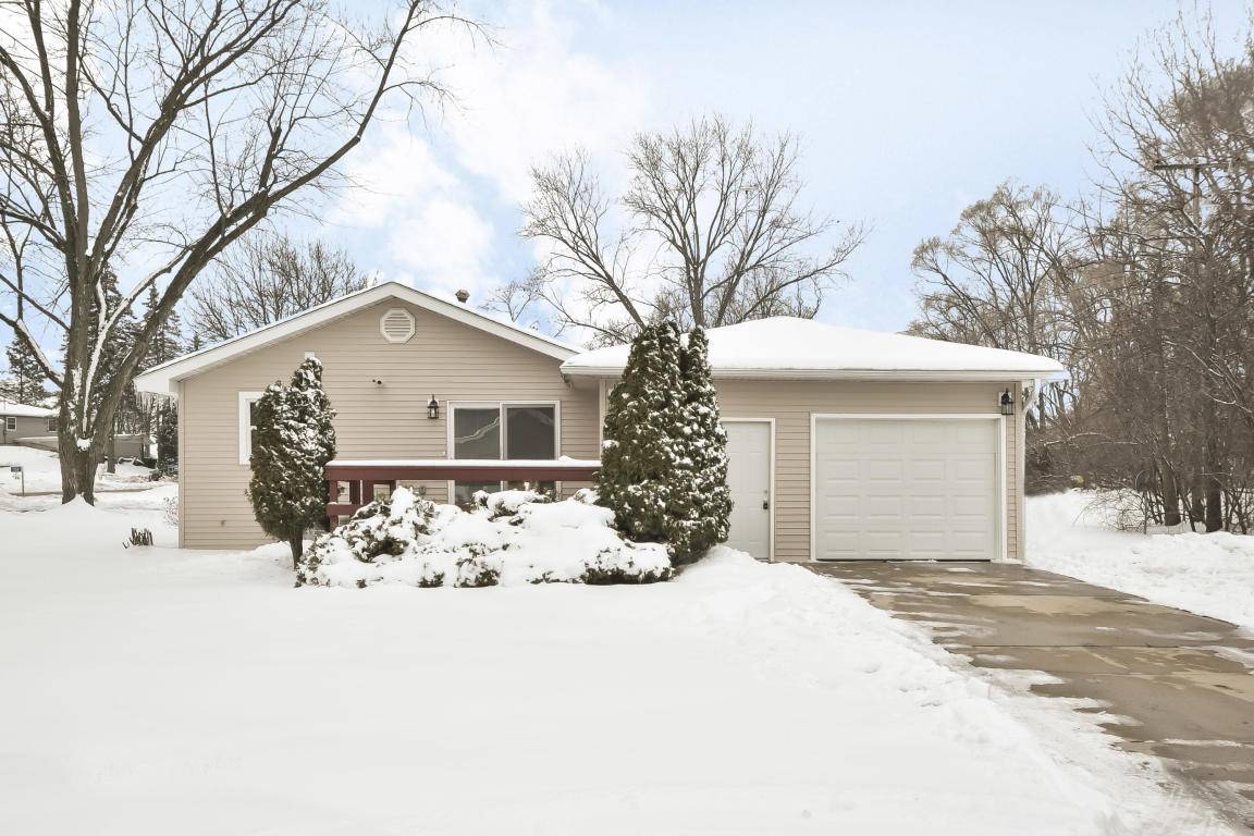 Twin Lakes, WI 53181,562 Gatewood Dr