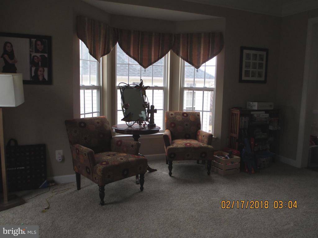 Martinsburg, WV 25403,83 DRAWING ARM LN