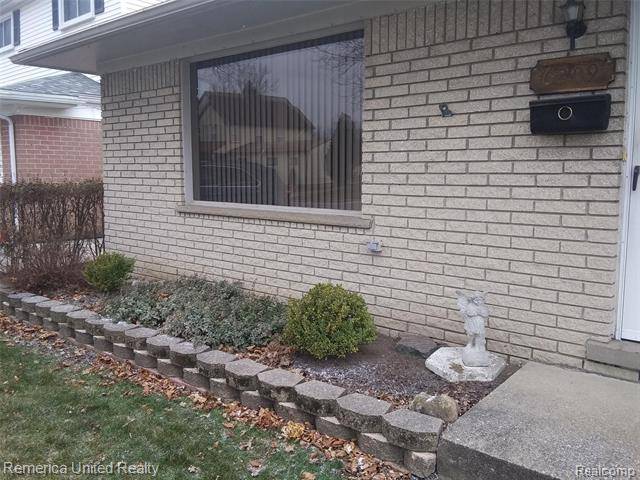 Dearborn Heights, MI 48127,6209 HIGHVIEW ST