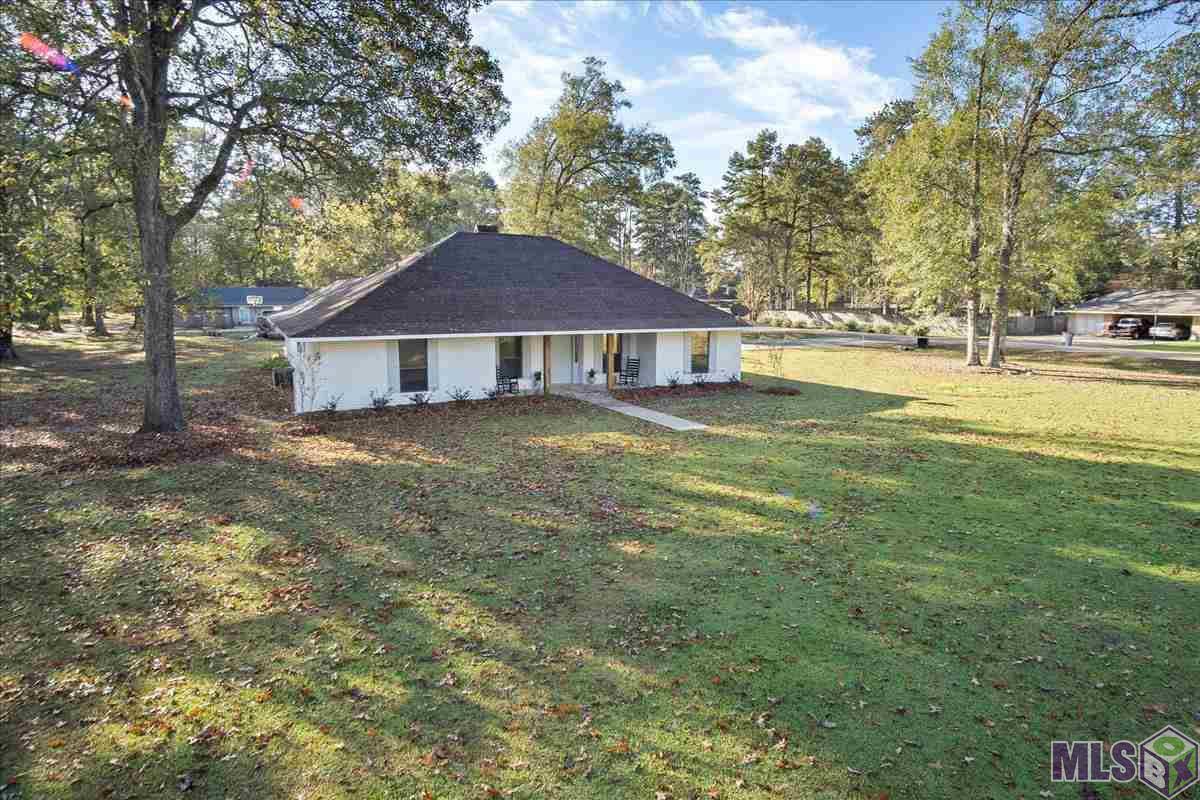 Greenwell Springs, LA 70739,16208 CHEVERNT DR