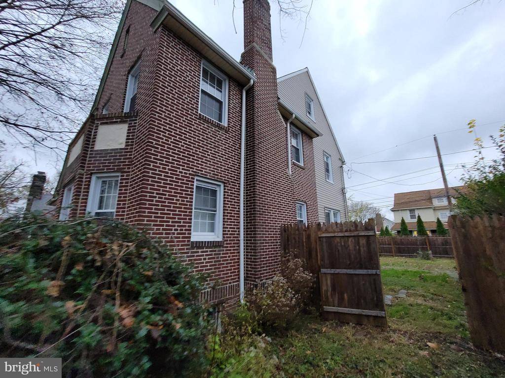 Drexel Hill, PA 19026,527 IRVINGTON RD