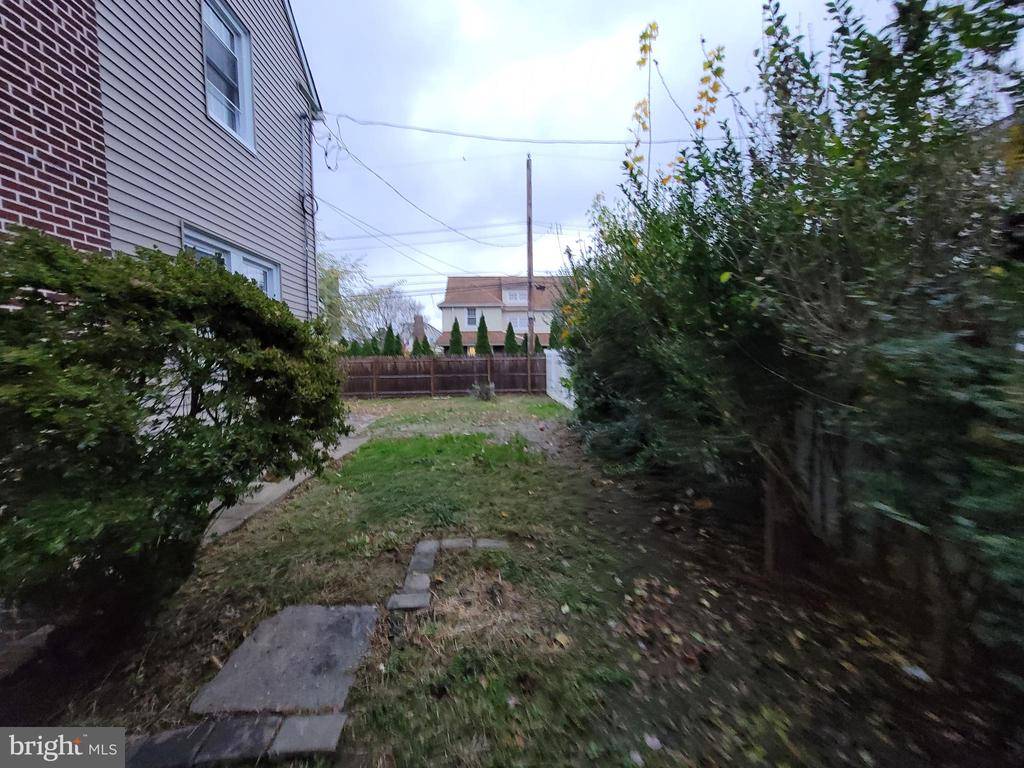 Drexel Hill, PA 19026,527 IRVINGTON RD