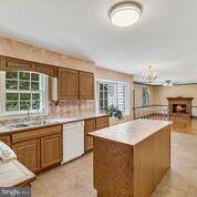 Warrenton, VA 20187,7370 WOODSTONE CT