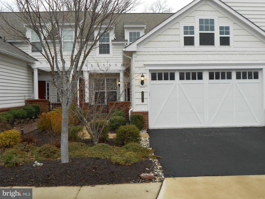 Ashburn, VA 20147,44434 CRUDEN BAY DR