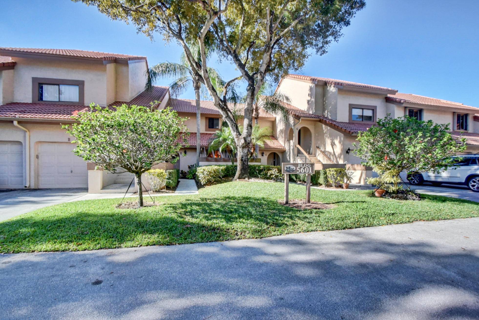 Boca Raton, FL 33486,5601 Coach House CIR B