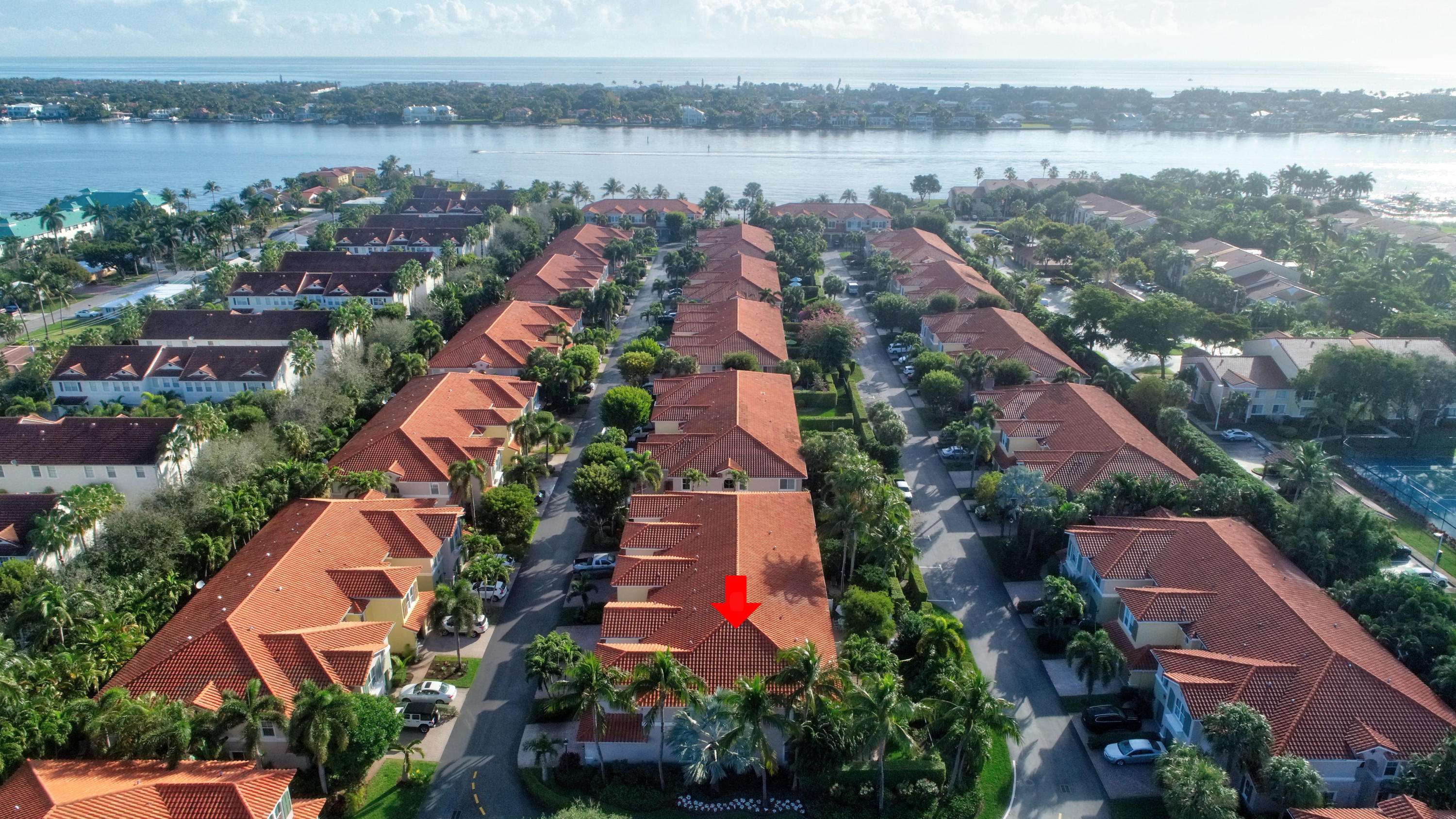 Hypoluxo, FL 33462,165 Las Brisas CIR