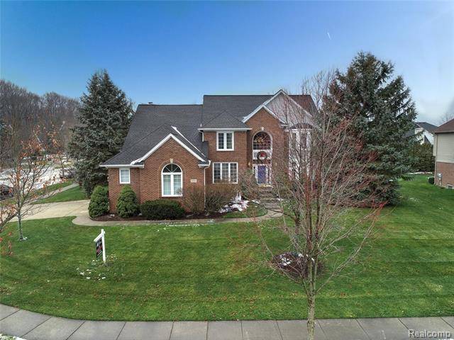 Novi, MI 48374,23937 WINTERGREEN CIR