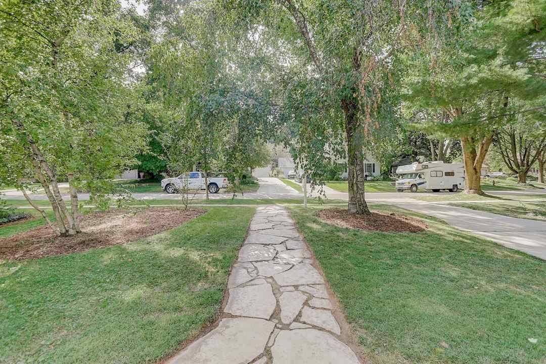 Madison, WI 53711,725 Seneca Pl