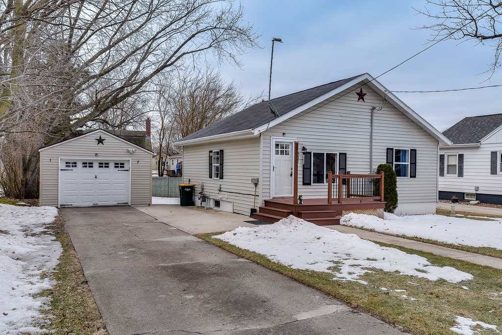 Fort Atkinson, WI 53538,817 Van Buren St