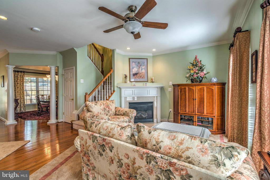 Warrenton, VA 20186,164 MOSBY CIR