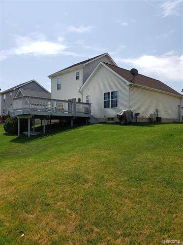 Fowlerville, MI 48836,716 VILLAGE DR