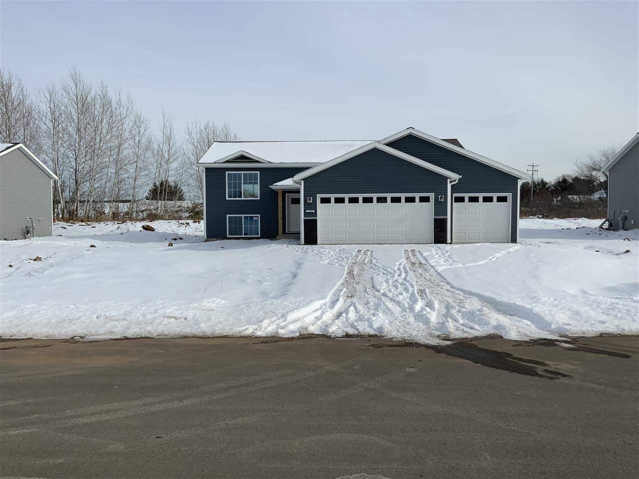 Waupaca, WI 54981,2290 MAYEK DRIVE