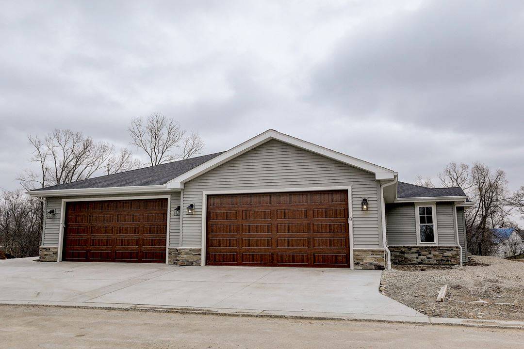 Lake Mills, WI 53551,W7986 County Road B #8