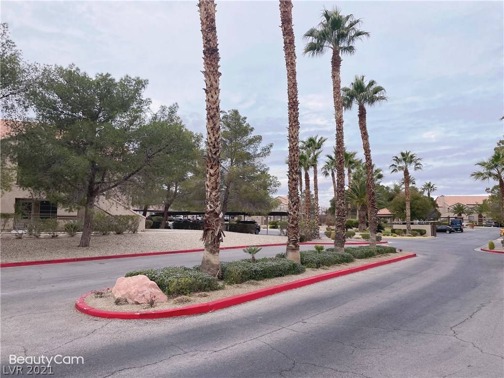 Las Vegas, NV 89117,9070 Spring Mountain Road #122