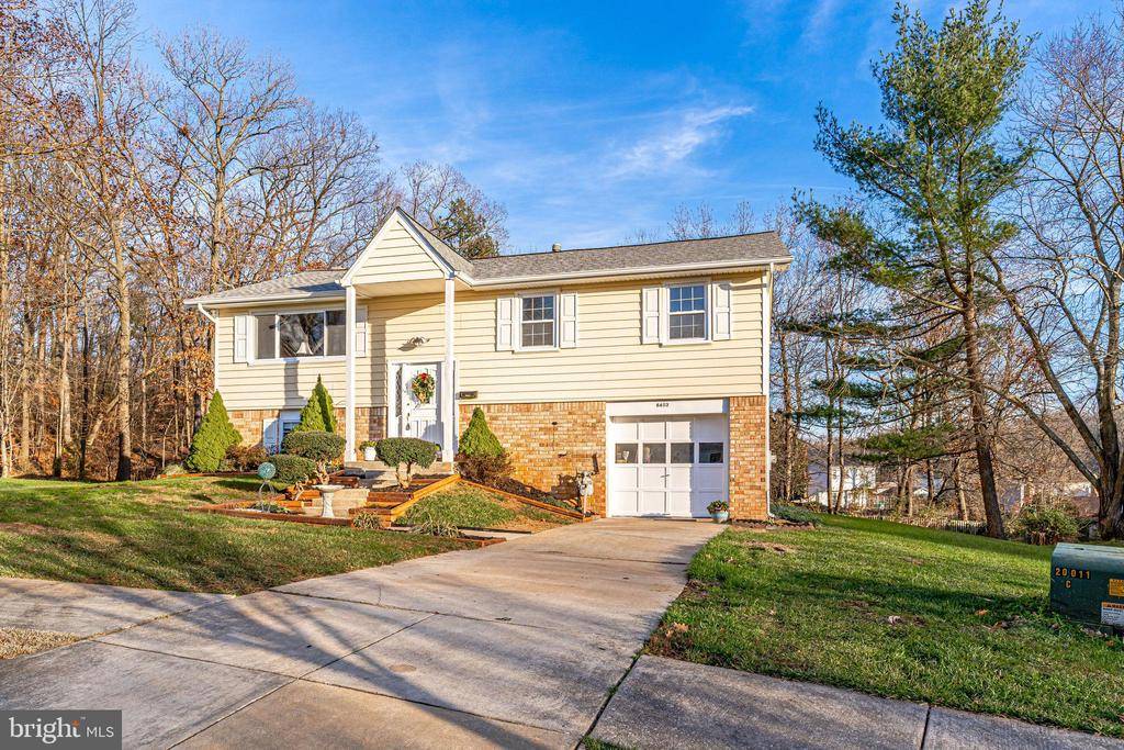 Laurel, MD 20708,8403 N POINT CT