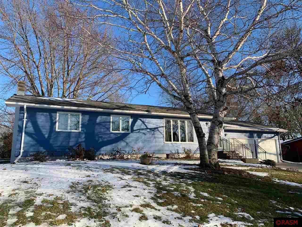 Mapleton, MN 56065,503 NE 5th Avenue