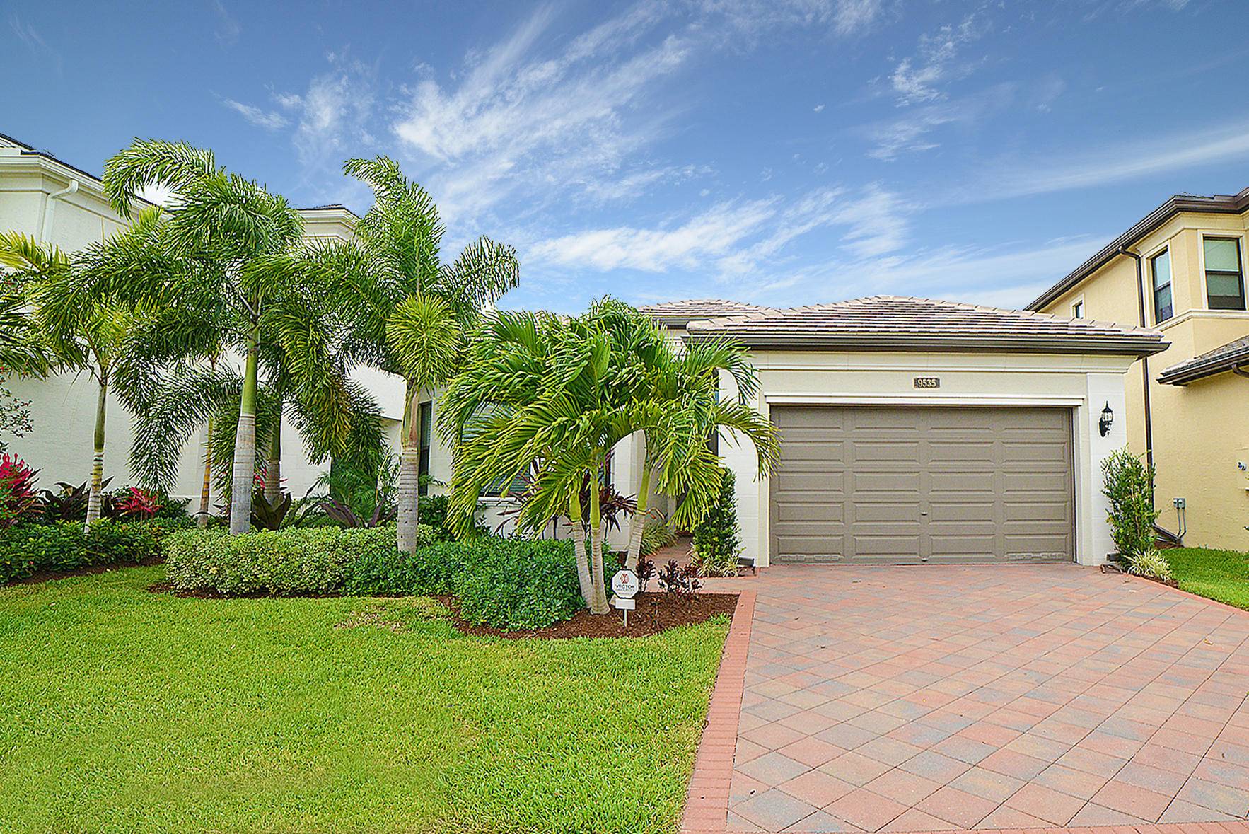 Delray Beach, FL 33446,9535 Eden Roc CT