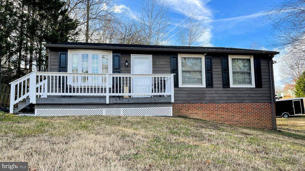 Fredericksburg, VA 22407,527 PLEASANTS DR