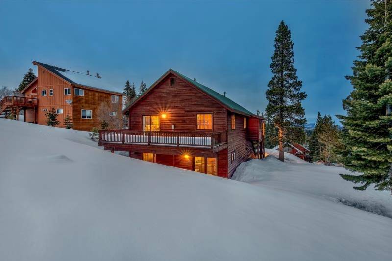 Truckee, CA 96161,11805 Snowpeak Way