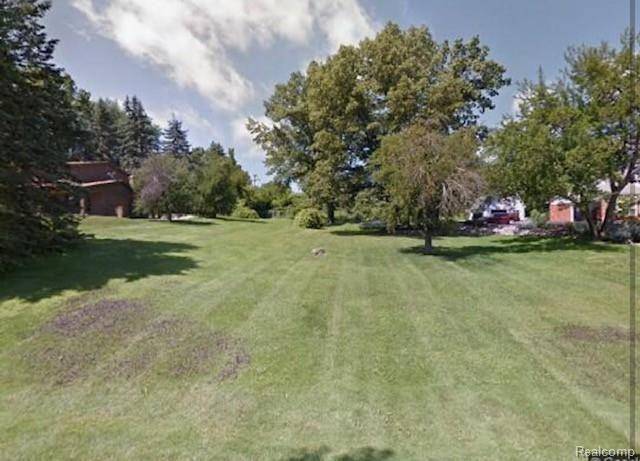 Washington Twp, MI 48094,60525 RAINTREE