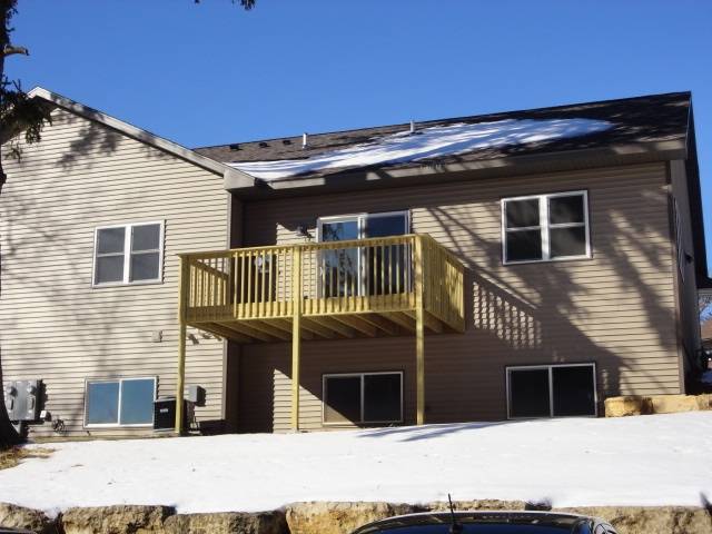 Platteville, WI 53818,327 Waite Ln